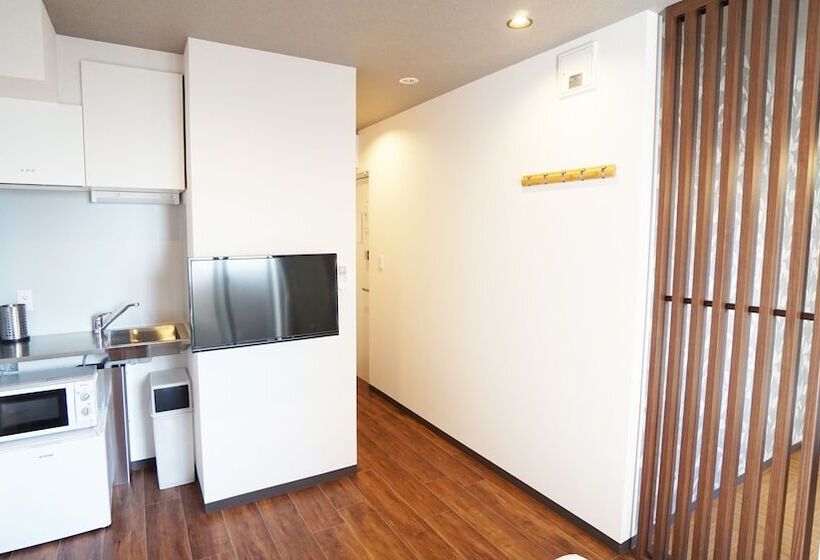 اتاق خانوادگی, Poly Hostel Osaka