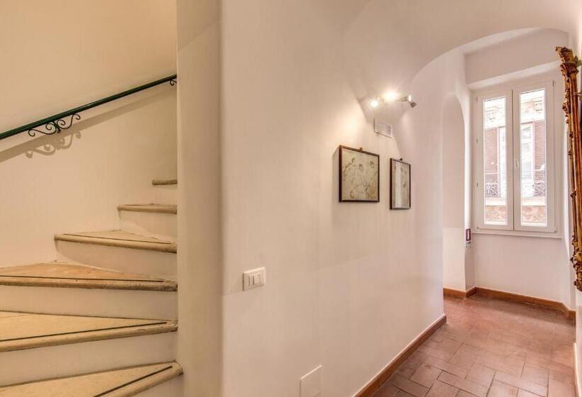 חדר דלוקס לארבעה, Piccolo Trevi Suites