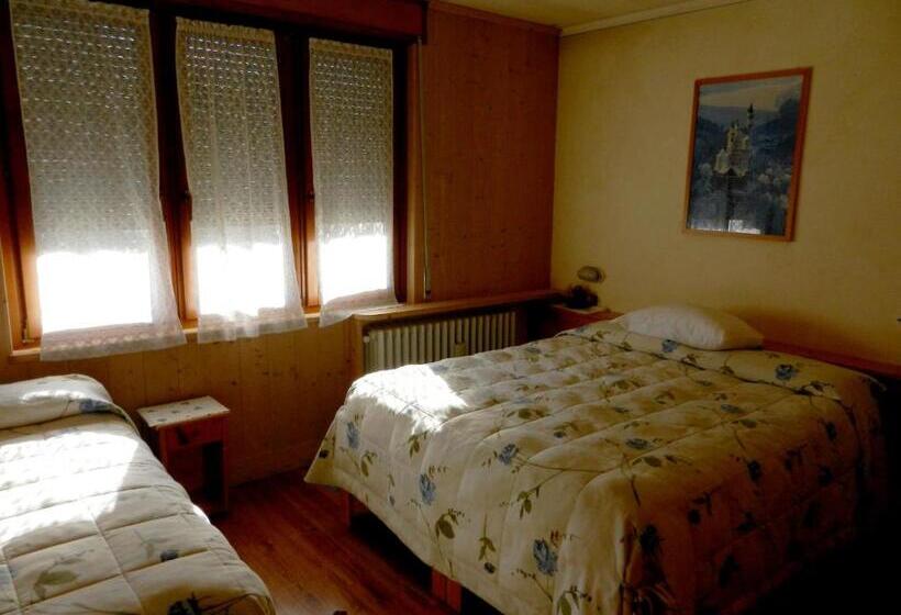 Номер Стандарт Трехместный, Albergo Adele