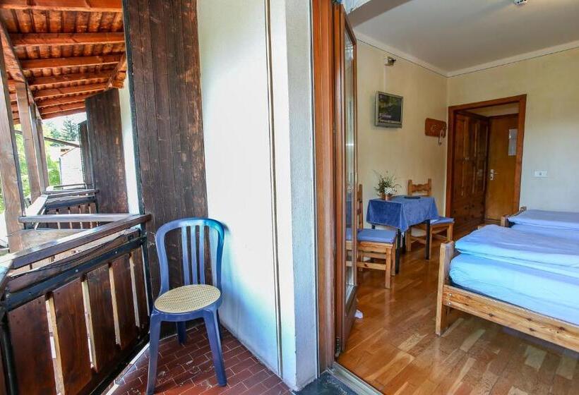 Номер Стандарт с Балконом, Albergo Adele