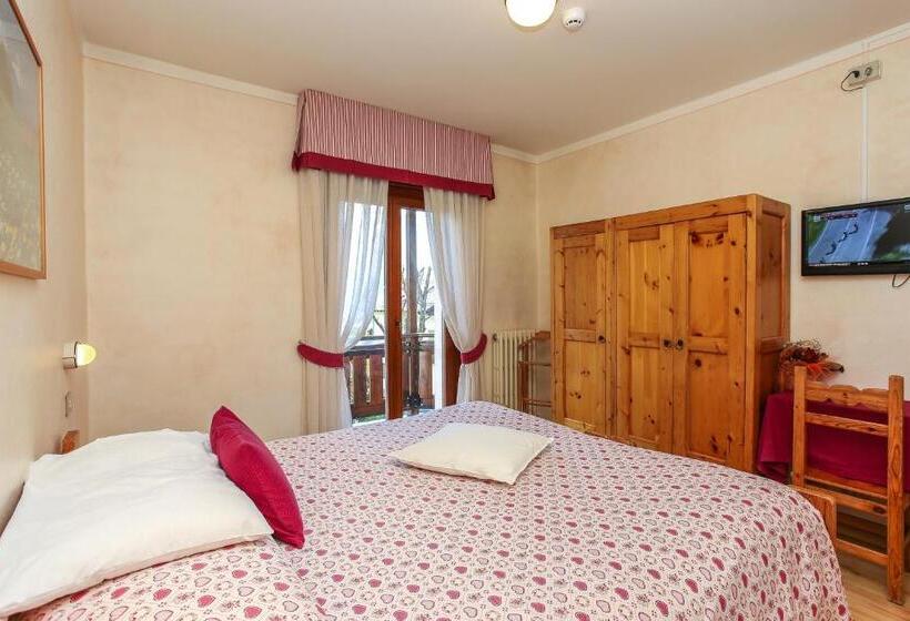 Номер Стандарт с Балконом, Albergo Adele