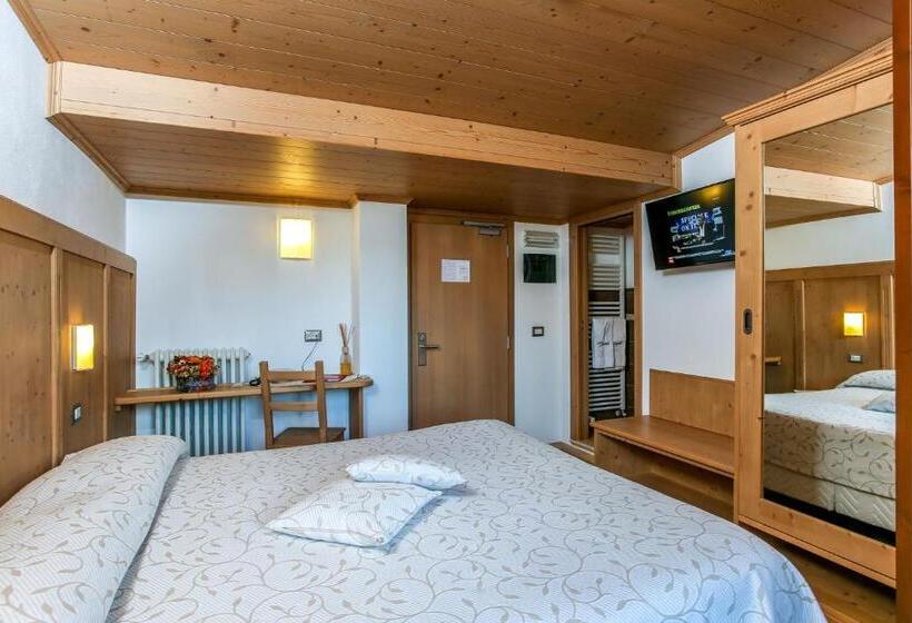 Номер Deluxe с Балконом, Albergo Adele