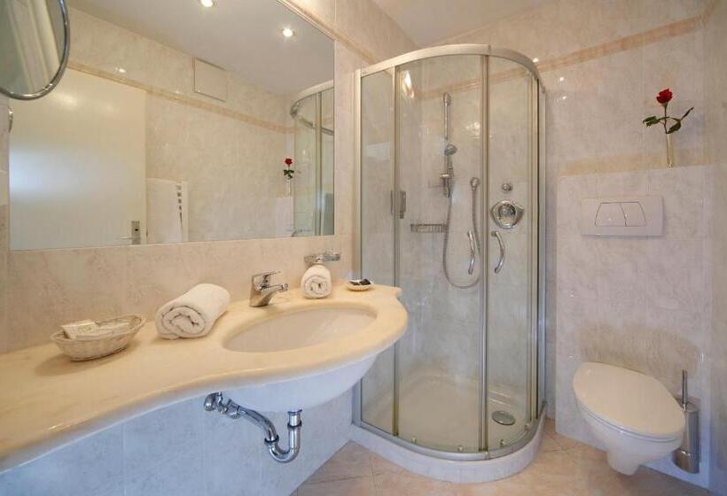 Номер Стандарт, Girlanerhof