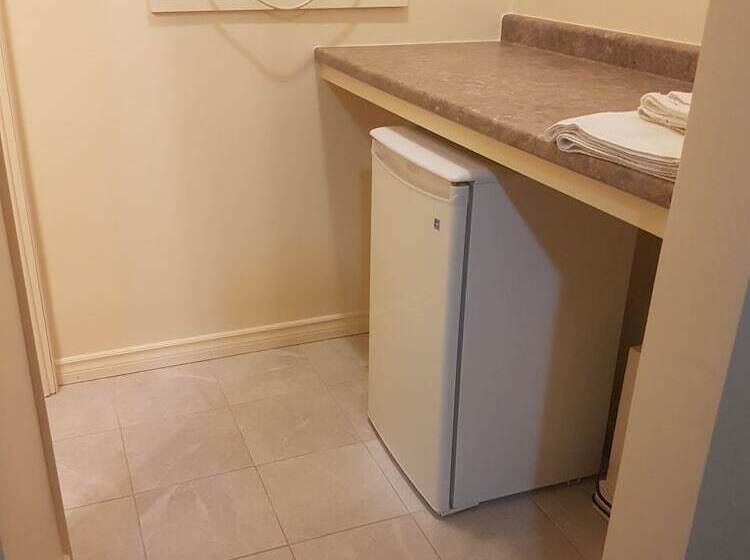 اتاق استاندارد, Traveller S Choice Motel