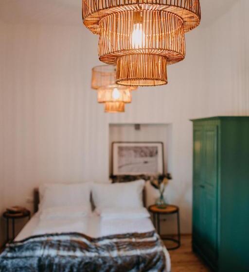 Номер Deluxe, Ugron Castle Fiatfalva