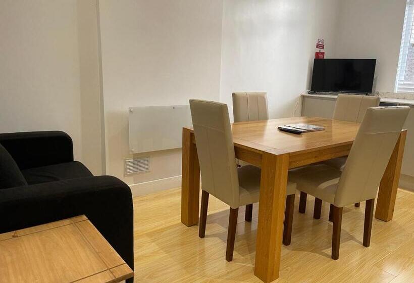 اتاق استاندارد یک نفره, Lonsdale Place