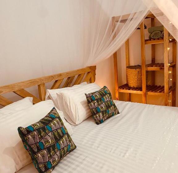 بانگلوی استاندارد, Tukutane Kilimanjaro   Homestay
