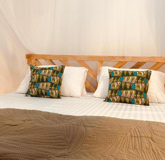 بانگلوی استاندارد, Tukutane Kilimanjaro   Homestay