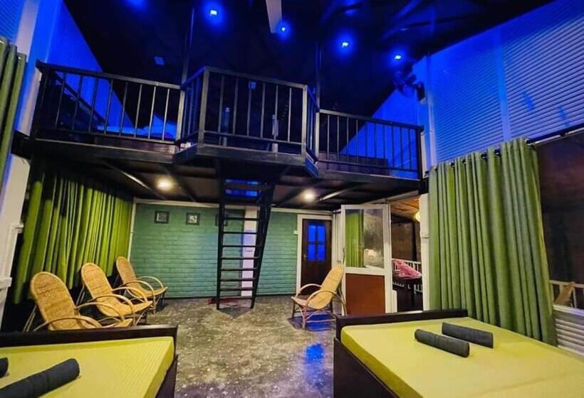 Вилла 3 Спальни, Green Water Resort   Mountain Villa With Natural Pool