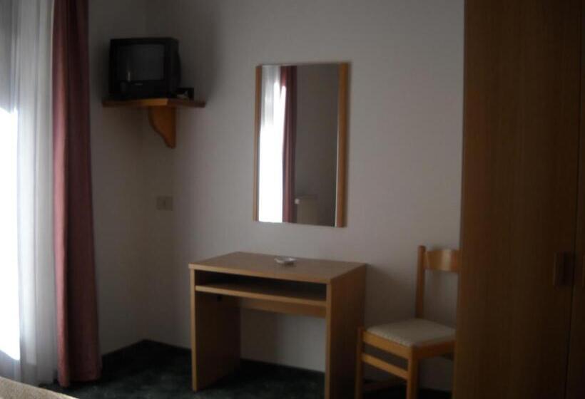 Номер Стандарт, B&b Chiara  Alleghe