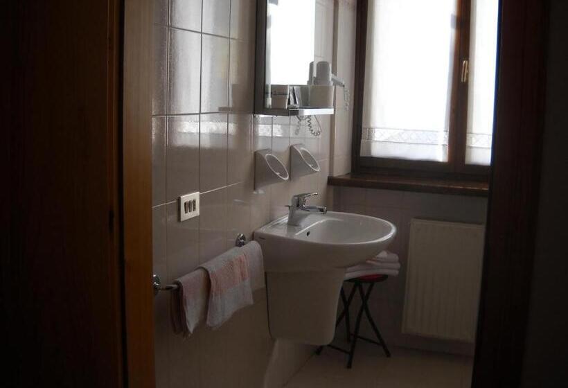 Номер Стандарт Трехместный, B&b Chiara  Alleghe