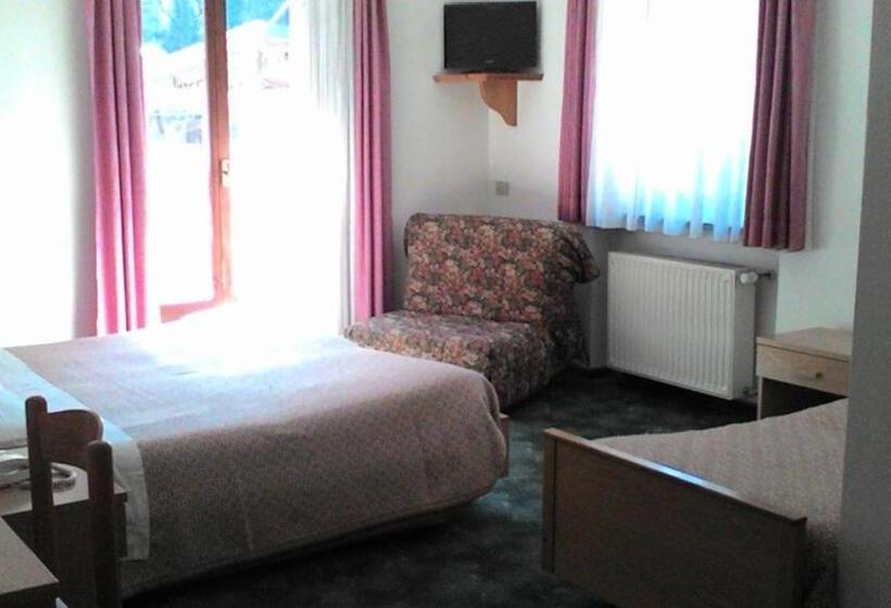Номер Стандарт Трехместный, B&b Chiara  Alleghe