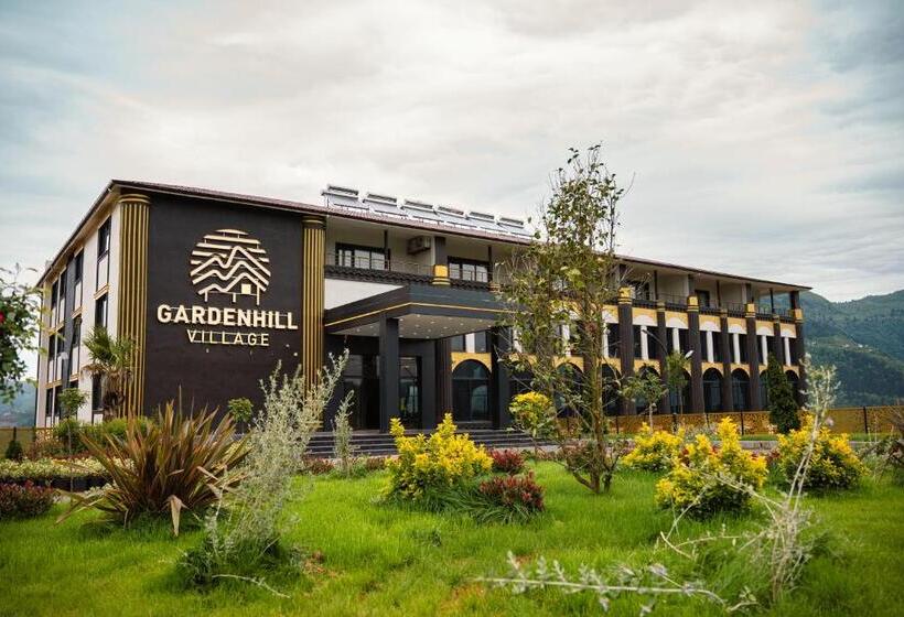 발코니가 있는 4인용 스탠다드 룸, Gardenhill Village