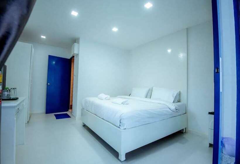 Номер Deluxe, Collection O To The Sea Resort Thailand