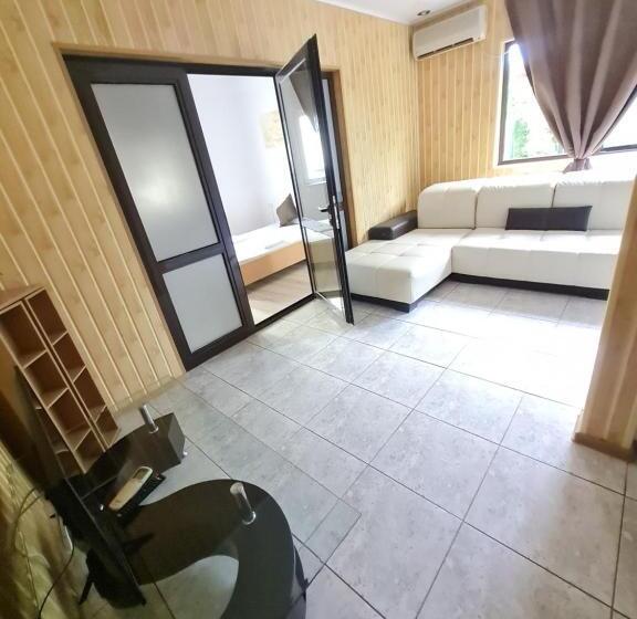 آپارتمان 2 خوابه, Casa Egreta Alba