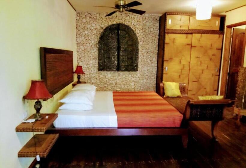 Номер Стандарт Вид на Сад, Angelina Beach Resort & Italian Restaurant Malapascua