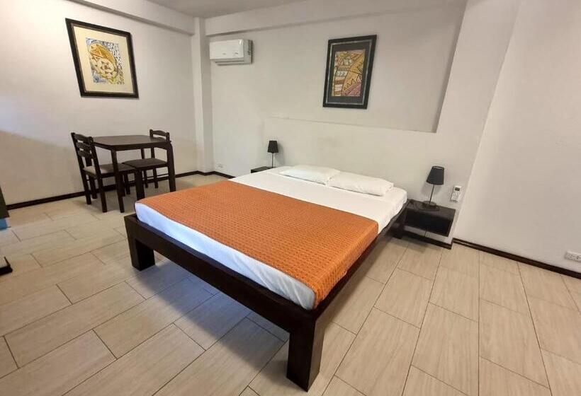 Студио Стандарт с Балконом, Angelina Beach Resort & Italian Restaurant Malapascua