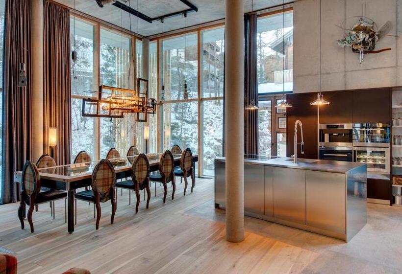 Апартаменты 3 Спальни, Backstage Hotel Serviced Apartments