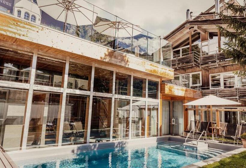 Апартаменты 2 Спальни с Садом, Backstage Hotel Serviced Apartments