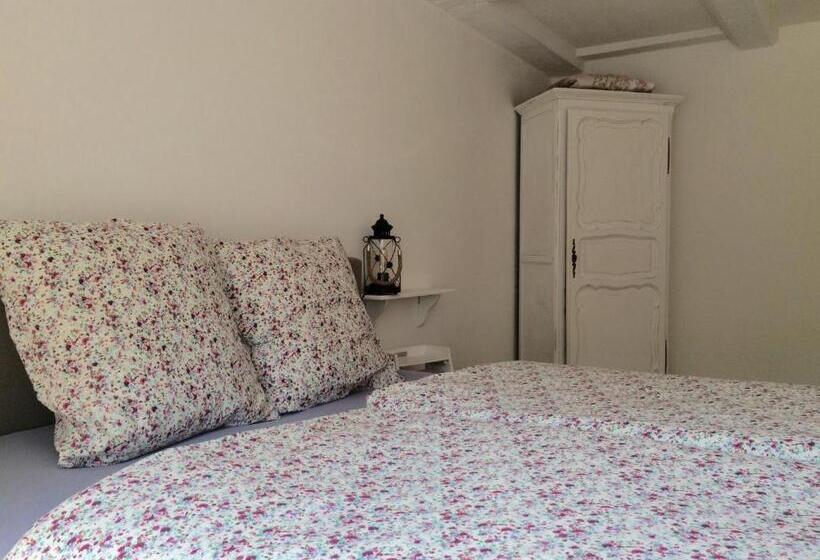 Номер Стандарт, Bed And Breakfast 57