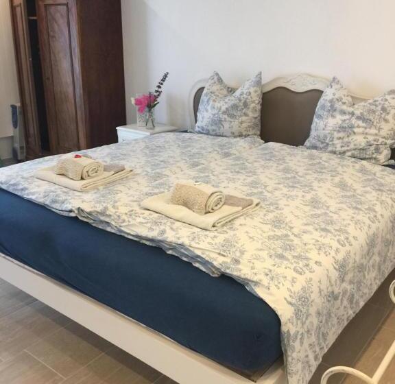 Escritório Estándar, Bed And Breakfast 57