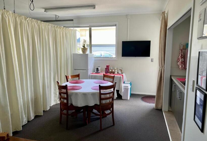 Номер Стандарт Внутренний, Jennie's In Whitianga