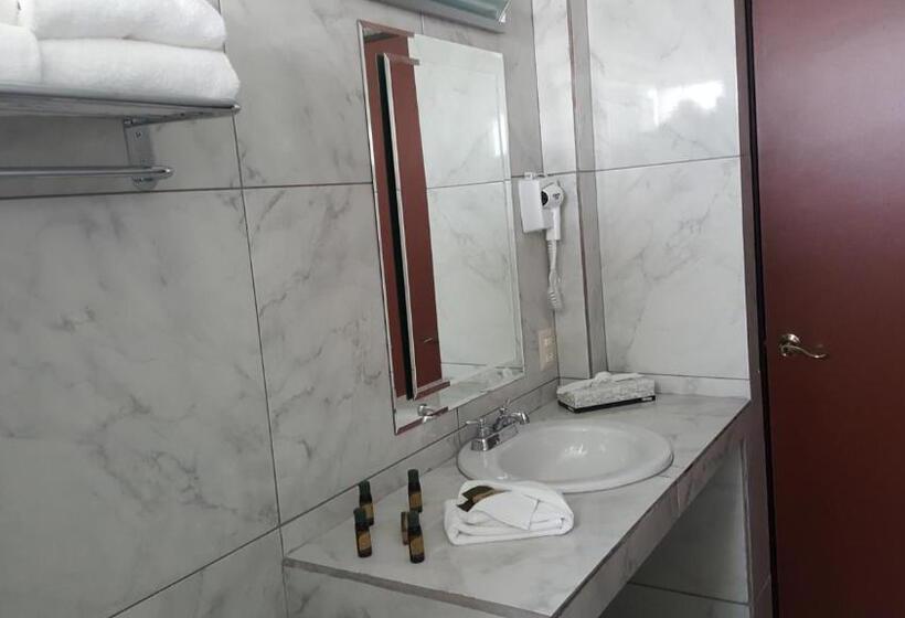 Economy Quadruple Room, Hill House Mazatlan   Bed & Breakfast