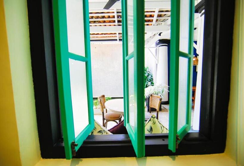 غرفة ديلوكس مطلّة علي الحديقة, Parawa House