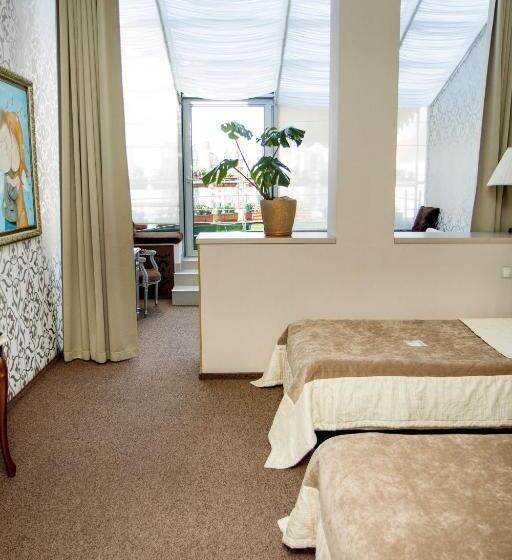 اتاق استاندارد, Boutique Spa Casino Hotel Lybid Plaza