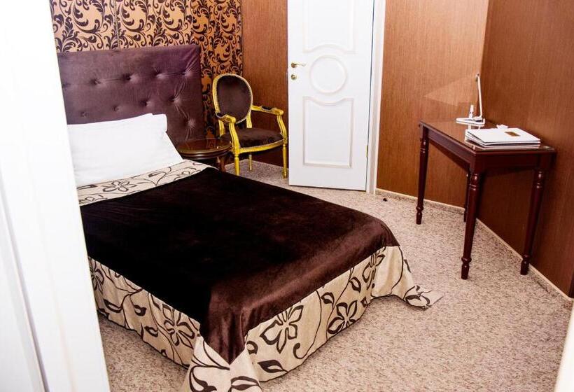 اتاق استاندارد یک نفره, Boutique Spa Casino Hotel Lybid Plaza