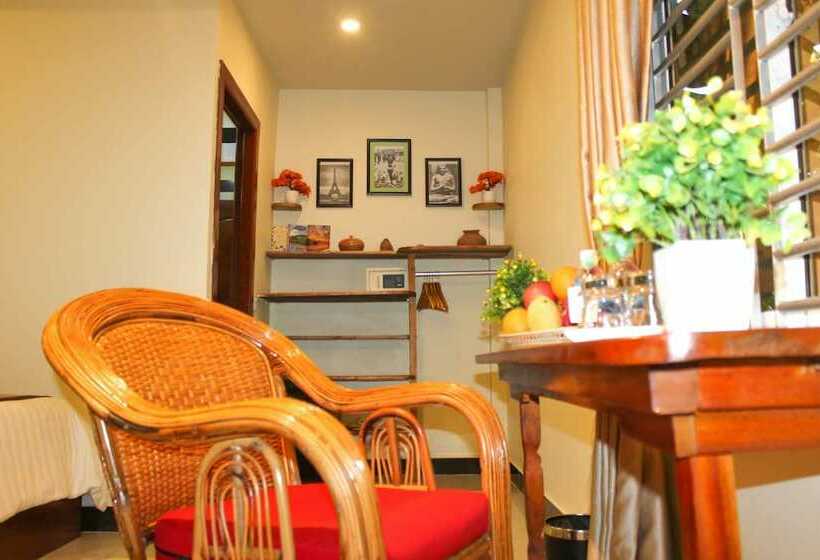 Standard Bungalow, Gauguin Resort