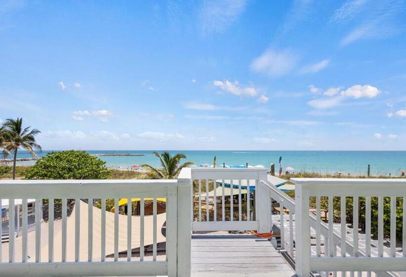סוויטה נוף לים, Oceanfront Inn Suite, Ocean And Inlet Views, King Bed, #12