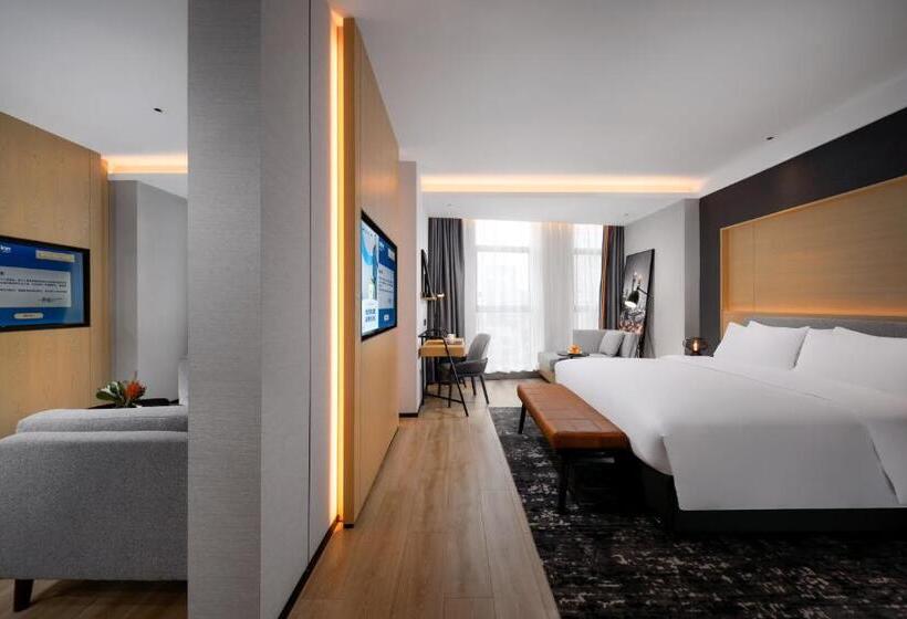 Люкс Премиум, Park Inn By Radisson, Nanchang Honggutan Wanda Plaza Twin Towers