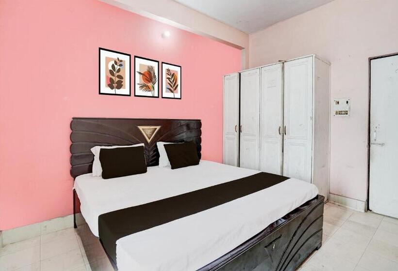 Трехместный Номер Классика, Oyo Hotel Krishna