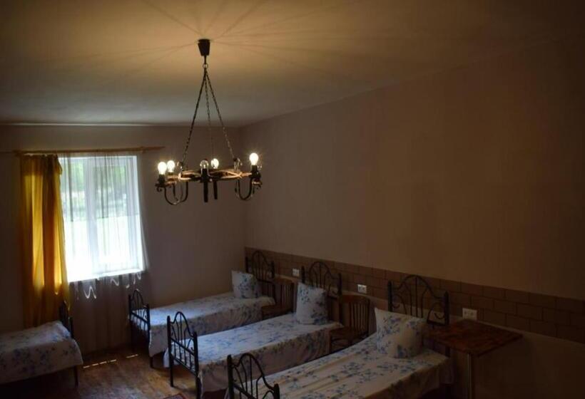 Четырехместный Номер Стандарт, Benson Adventures Resort