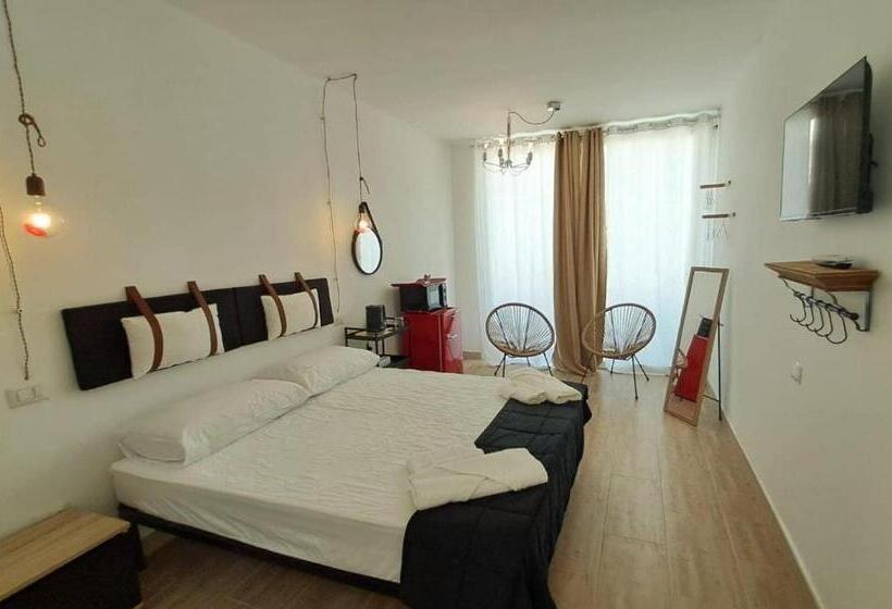Номер Стандарт с Балконом, Isid Oro Rooms