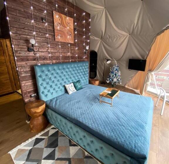 Standard Tent, Karpatski Dzherela