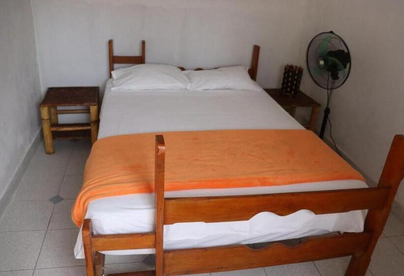 اتاق استاندارد, Habitación Matrimonial En Ama Guest House
