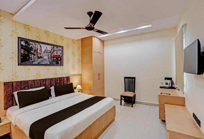 이그제큐티브 스위트, Grow India Taark Near Igi Airport