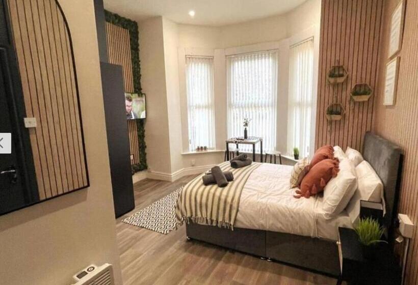 اتاق لوکس, Dream Home