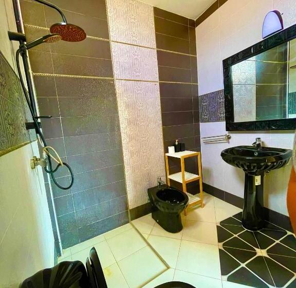 اتاق اکونومی, S&s Chill House