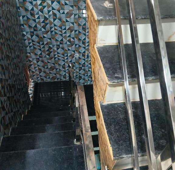 Номер Стандарт, Pari Residency 5 Mint Walking From Shri Ram Janmabhoomi Temple
