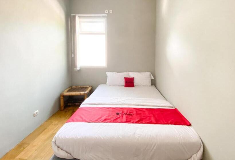 Номер Стандарт, Reddoorz Near Balai Kota Yogyakarta Timoho