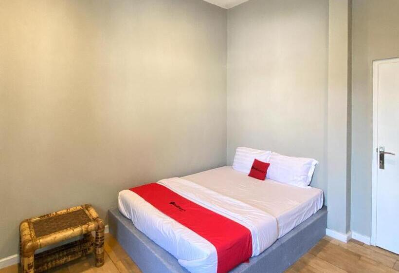 Номер Deluxe, Reddoorz Near Balai Kota Yogyakarta Timoho