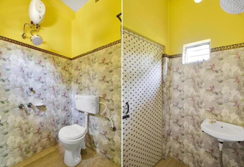 豪华房间, Iroomz Tilottama Guest House