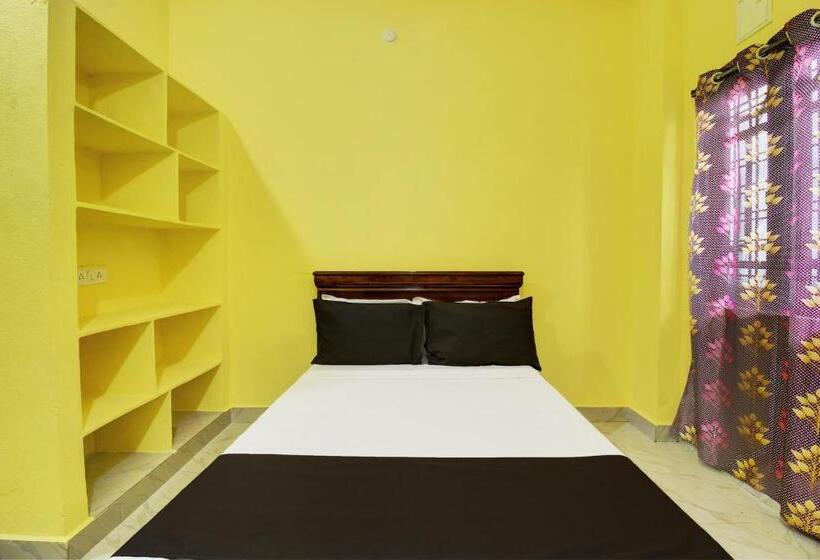 Трехместный Номер Классика, Oyo A1 Guest House