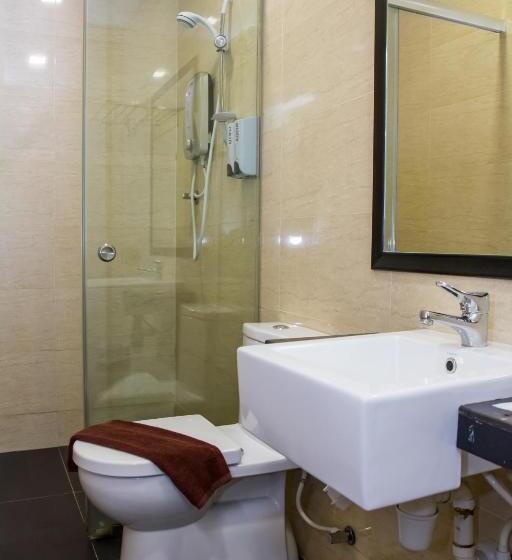 Deluxe Room King Size Bed, Grand World