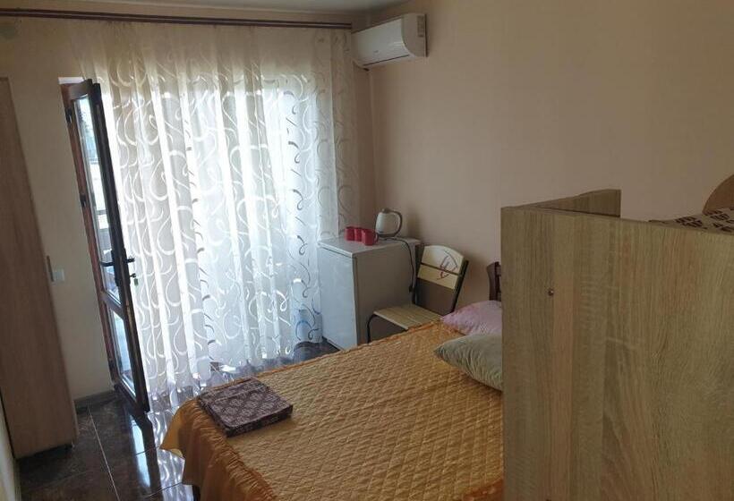 Семейный Номер, Otel Elena