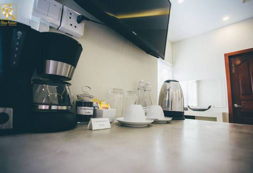 デラックススイート, Chheng Residence
