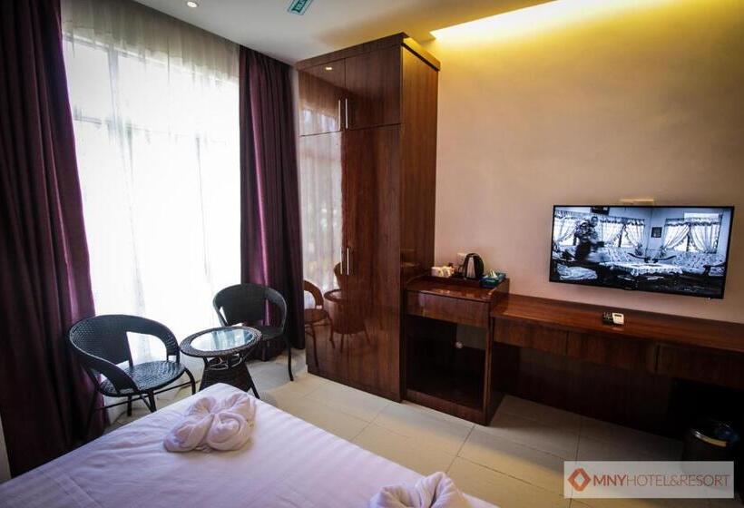 اتاق راحتی سه تخته, Mny Hotel & Resort